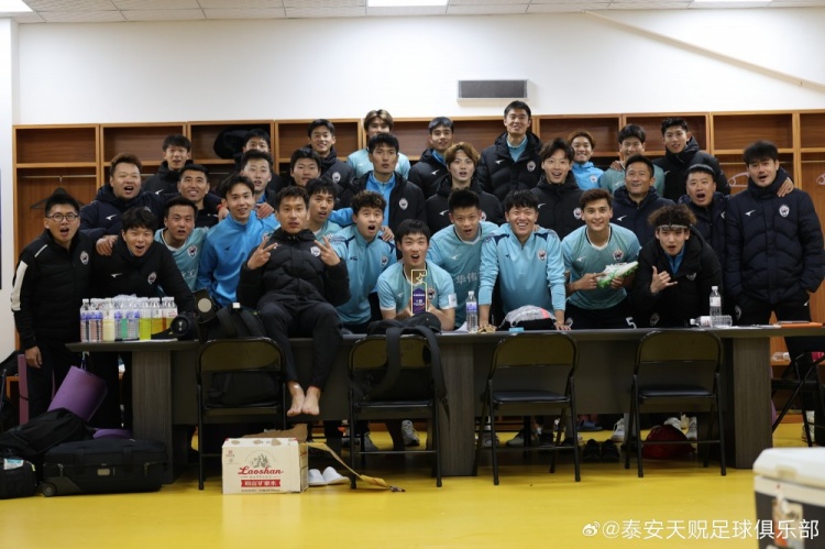  苑維瑋帶隊首秀告捷，泰安天貺足協(xié)杯5-1大勝青島五月的風