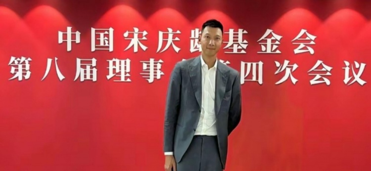  時(shí)隔5個(gè)月首次公開露面！大河報(bào)：易建聯(lián)關(guān)聯(lián)公司成被執(zhí)行人