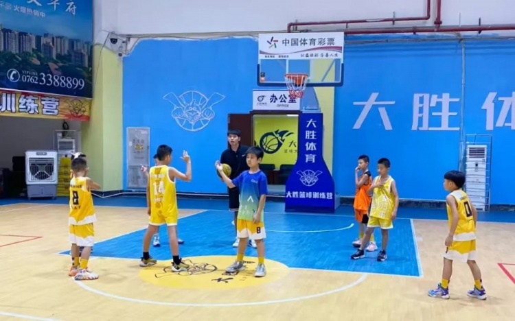  廣東河源體彩少兒籃球培訓(xùn)班：結(jié)營不散場，夢想正啟航