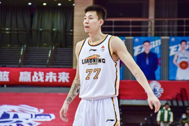  還得再調(diào)整！張鎮(zhèn)麟復(fù)出8中1拿到2分8助出現(xiàn)6失誤 正負(fù)值-34最低