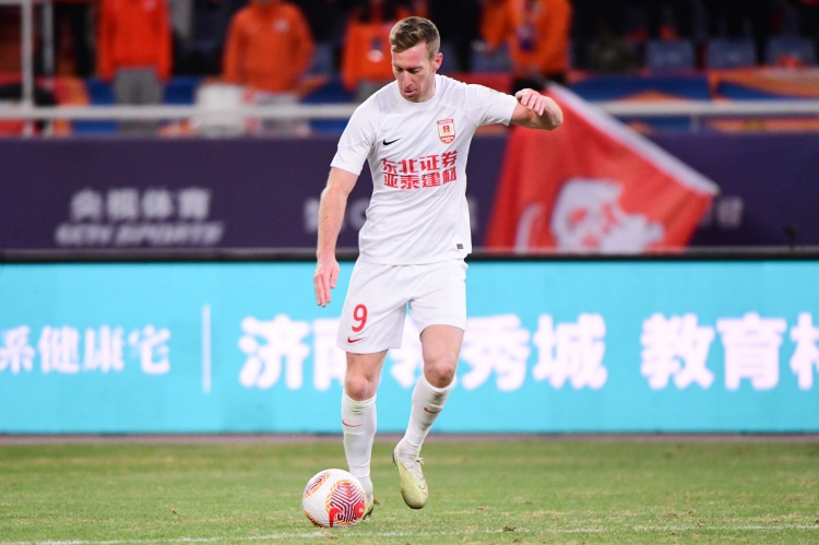  熱身賽：長春亞泰2-1青島海牛 貝里奇、奧莫伊胡安弗破門???