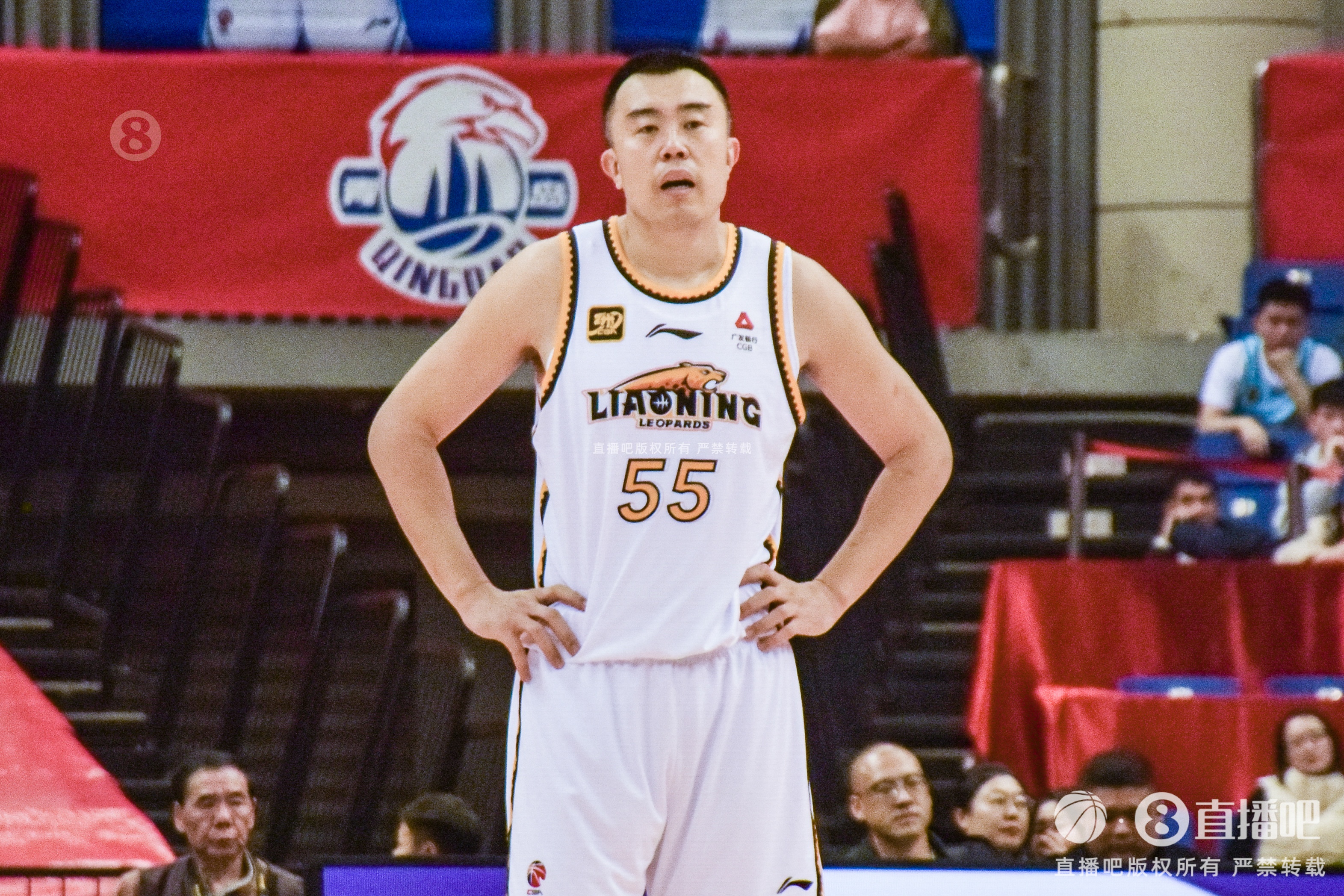  老將盡力了！韓德君5中4高效拿下14分6籃板